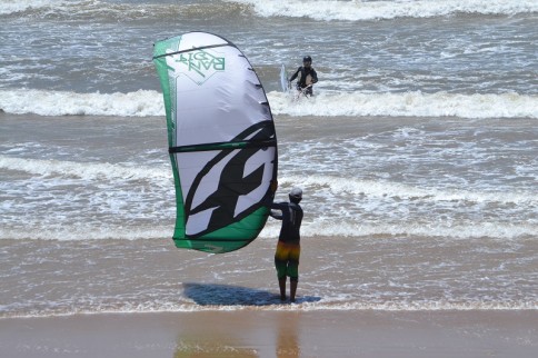6-hour kitesurfing course in group lessons in Essaouira