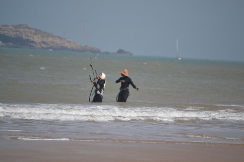3-hour kitesurfing course in group lesson in Essaouira