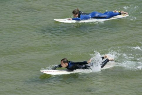 Cours de surf de 1h à Essaouira: cours privé pour débutant et intermédiaire